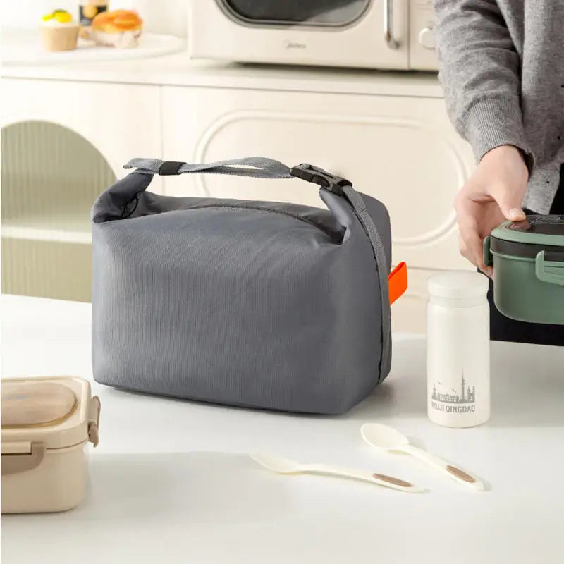 Lunch bag isolé pratique